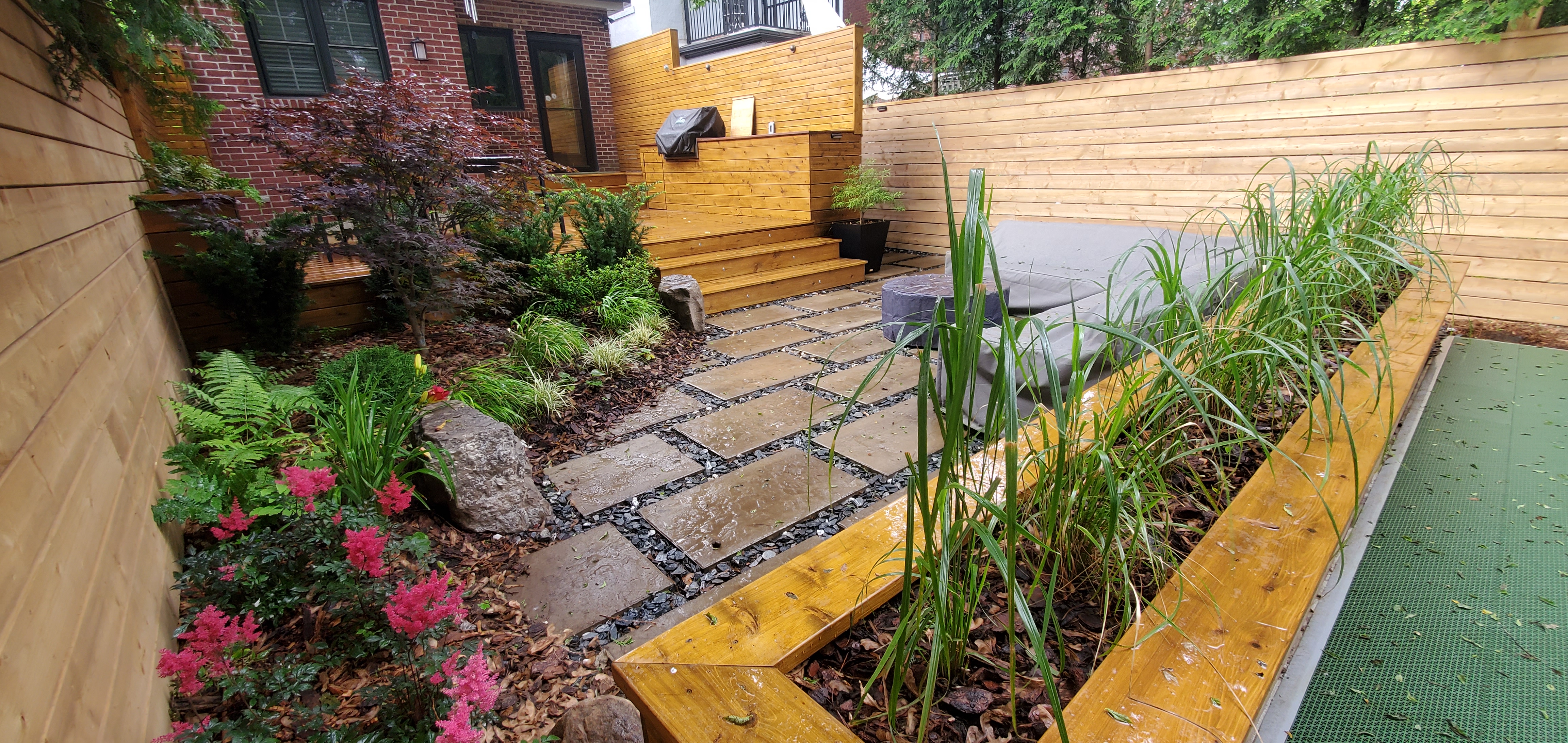 stone walkway steps separated with gravel to create functional and decorative seating area.