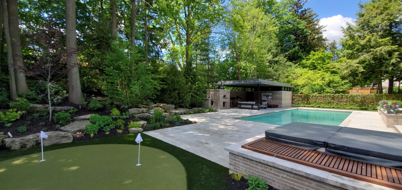 Oakville, Outdoor Living