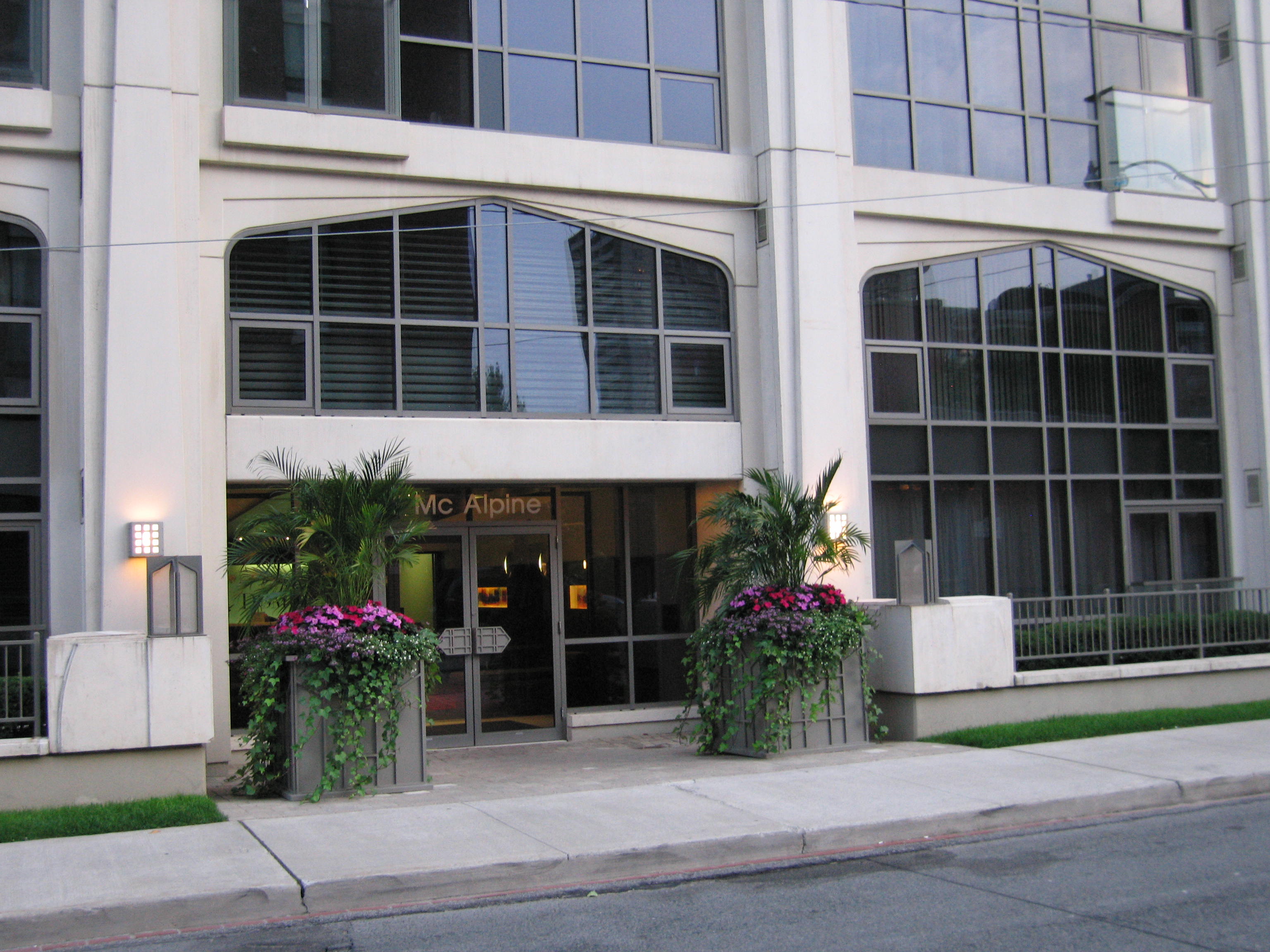 Downtown Toronto Commercial Maintenance