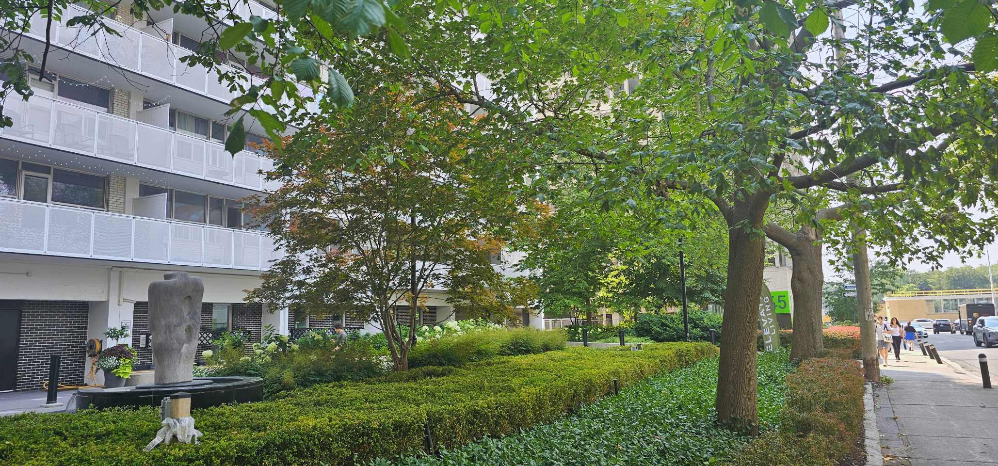 Downtown Toronto Apartments on Balliol St